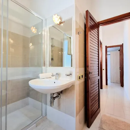 Kal'e Moru Beach Modern Sea View House Hébergement de vacances Geremèas